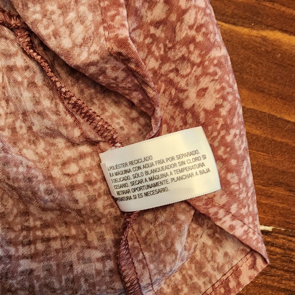 Universal Threads - Picture 8 of 8